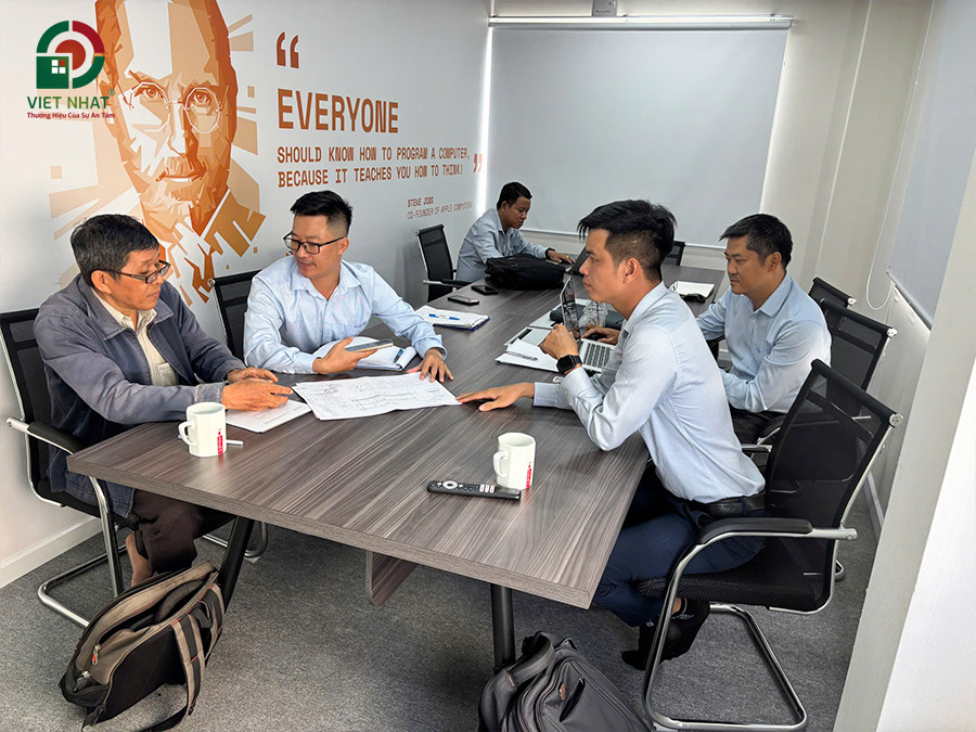 Việt Nhật Group - Đơn vị thiết kế, sửa văn phòng uy tín số 1 tại TP.HCM