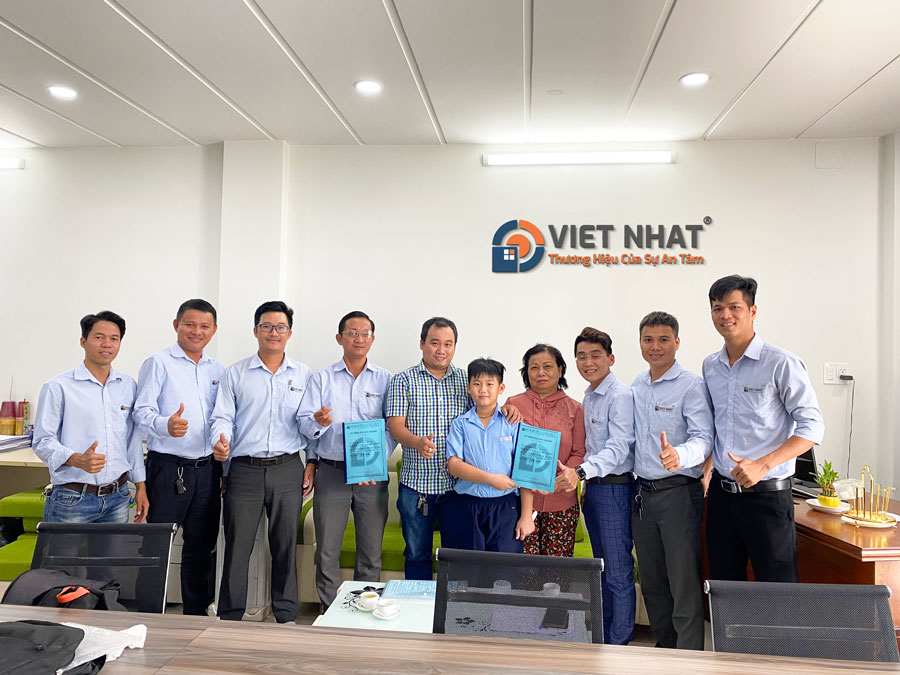 Việt Nhật Group ký hợp đồng xây dựng trọn gói nhà phố 4 tầng nhà anh Trung ở Quận 3 