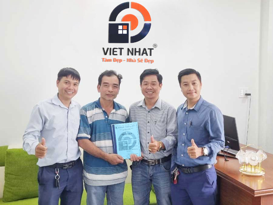 Việt Nhật Group ký hợp đồng xây dựng nhà phố 1 trệt 2 lầu sân thượng 4,8×15,2m nhà anh Chánh ở Quận Gò Vấp 