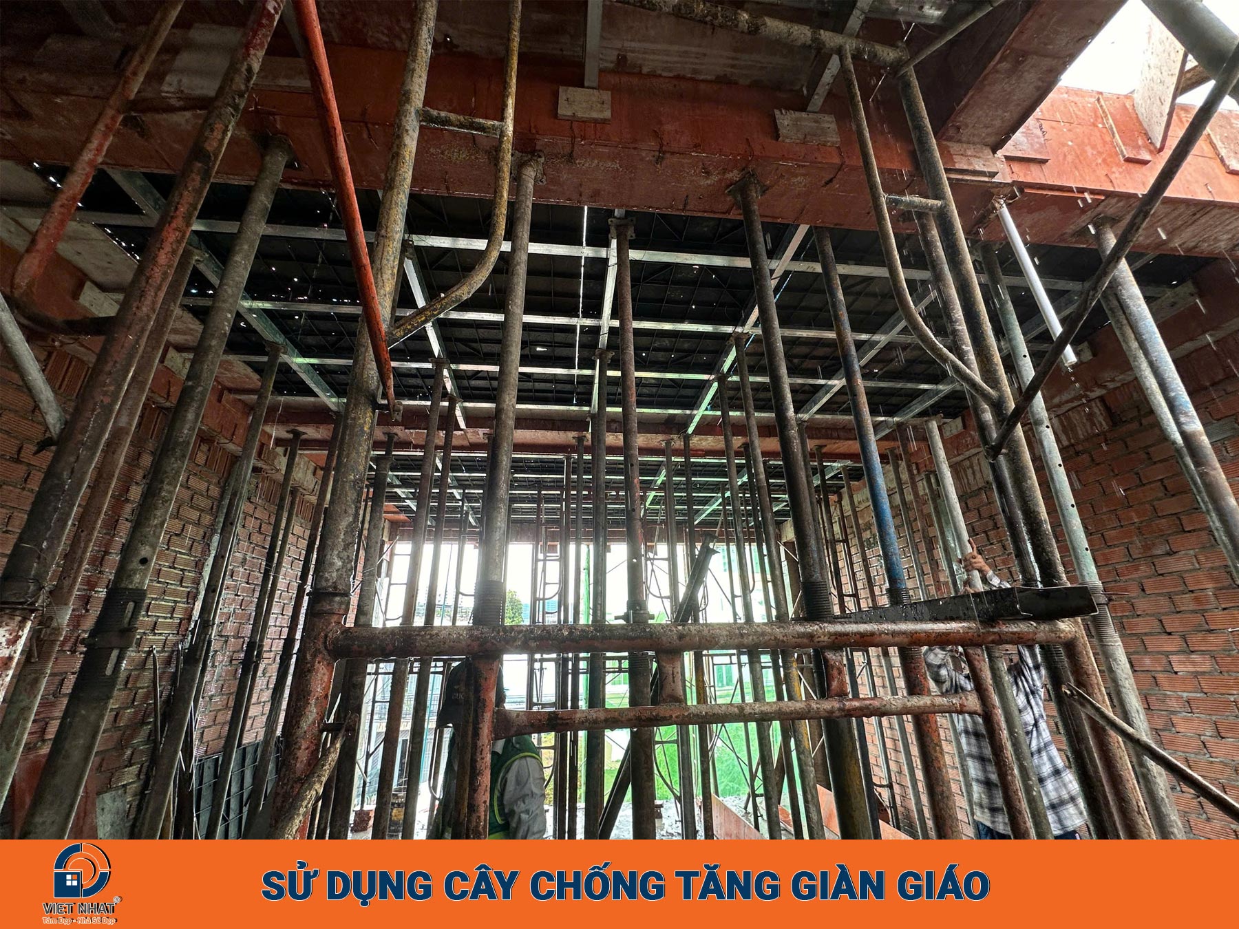 Sử dụng cây chống tăng giàn giáo