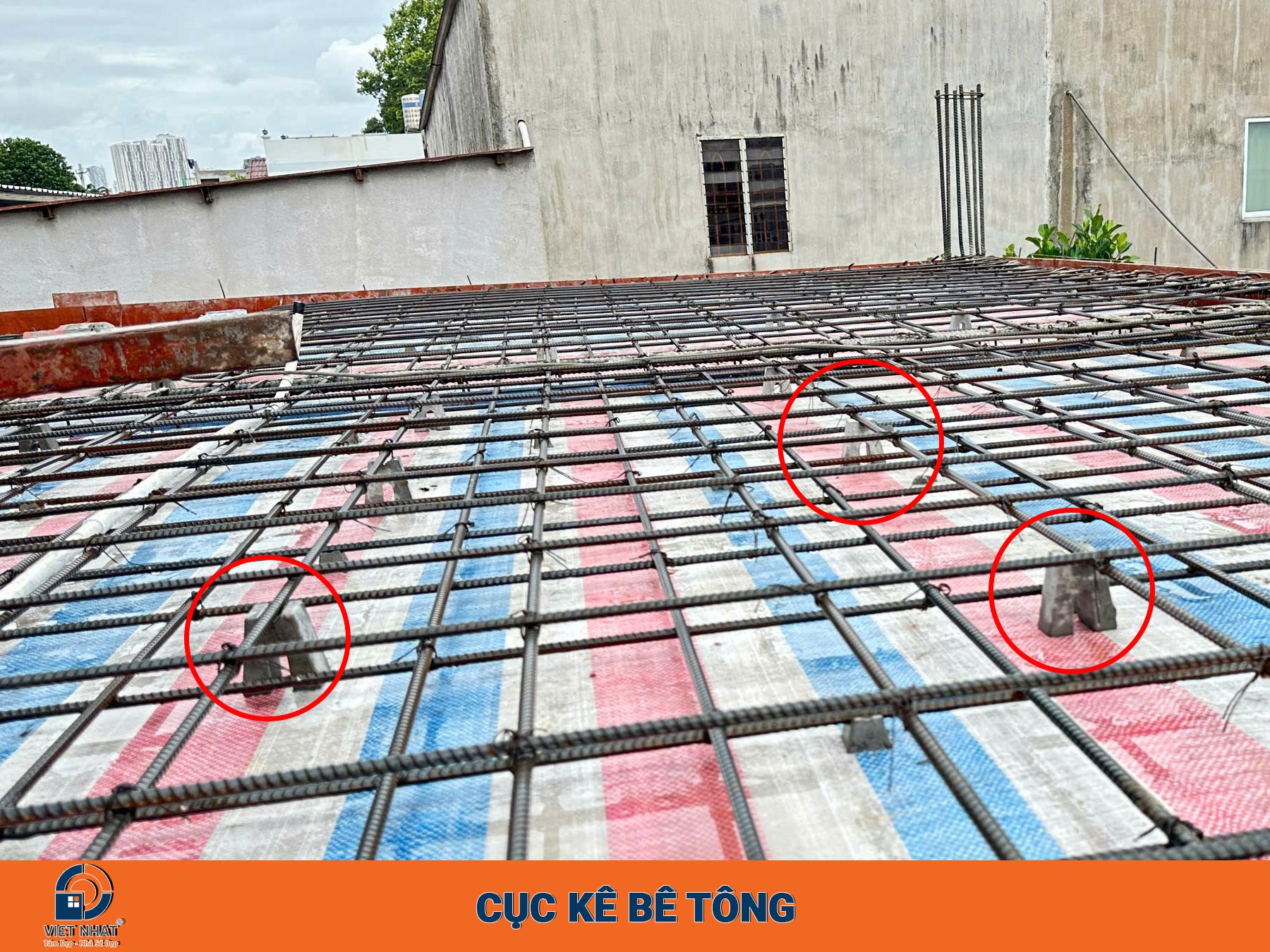 Cục kê bê tông cố định hệ sàn thép