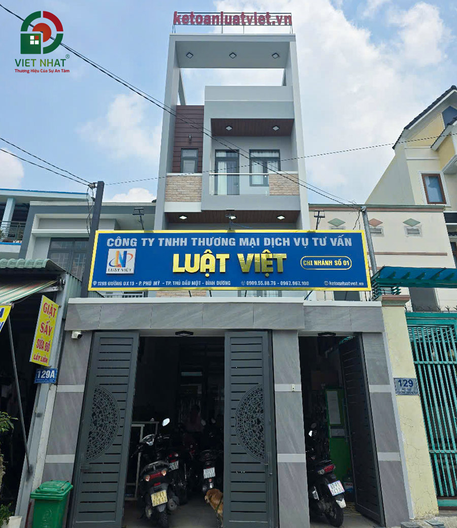 Hình ảnh bàn giao mặt tiền nhà 3 tầng tum sân thượng 5x18m