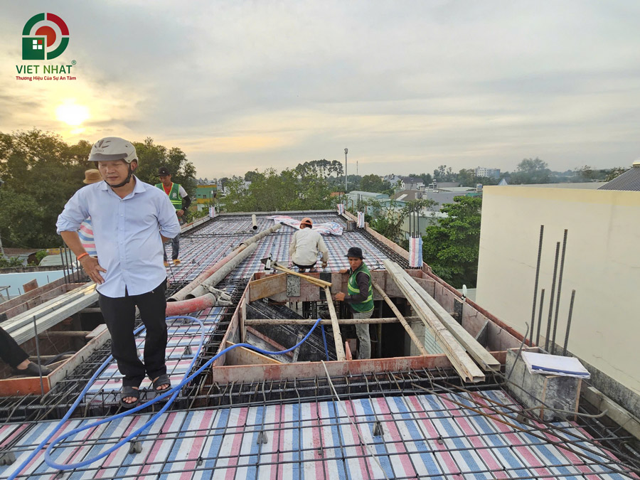 Hình ảnh kiểm tra và nghiệm thu thép sàn cùng chủ đầu tư
