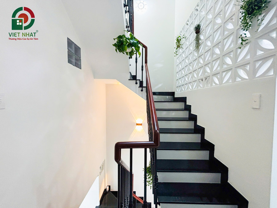Hình ảnh bàn giao cầu thang bộ