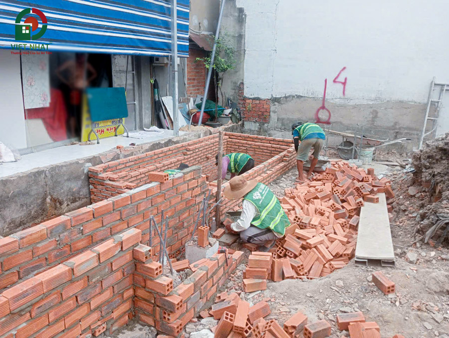 Hình ảnh thi công xây tường bao móng