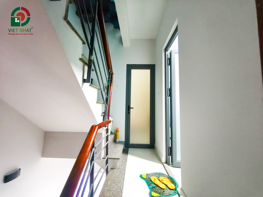 Hình ảnh bàn giao hành lang cầu thang bộ lầu 1