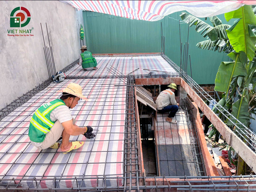 Hình ảnh thi công thép sàn lầu 1