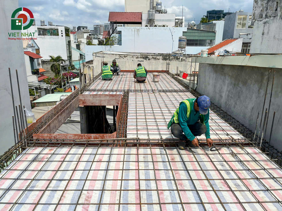 Hình ảnh thi công thép sàn lầu 2