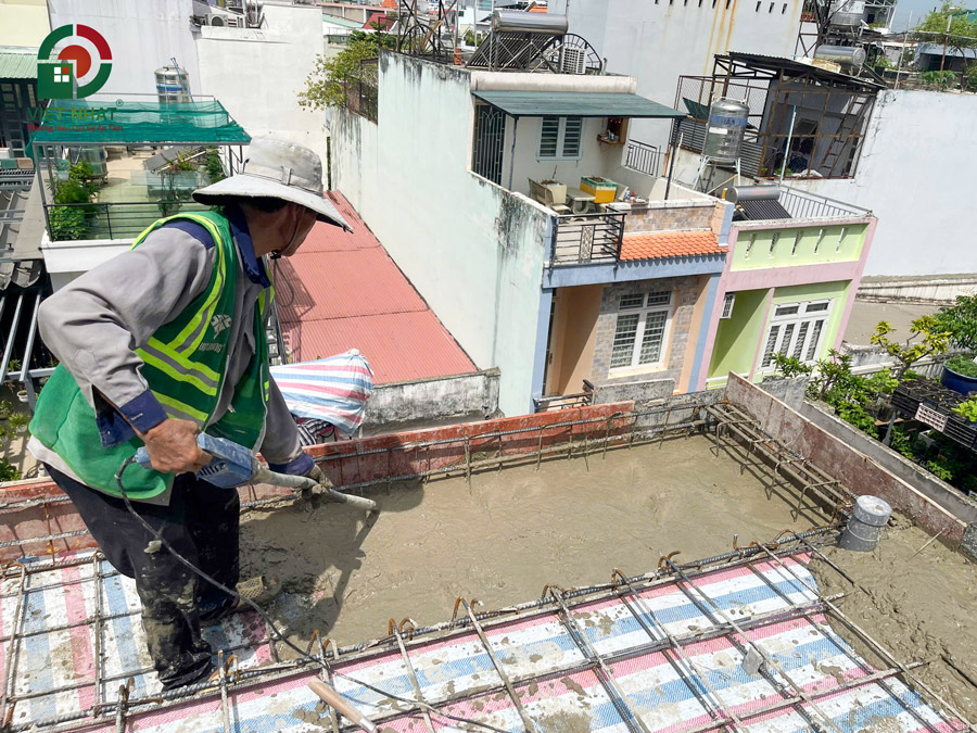 Hình ảnh thi công đổ bê tông sàn mái