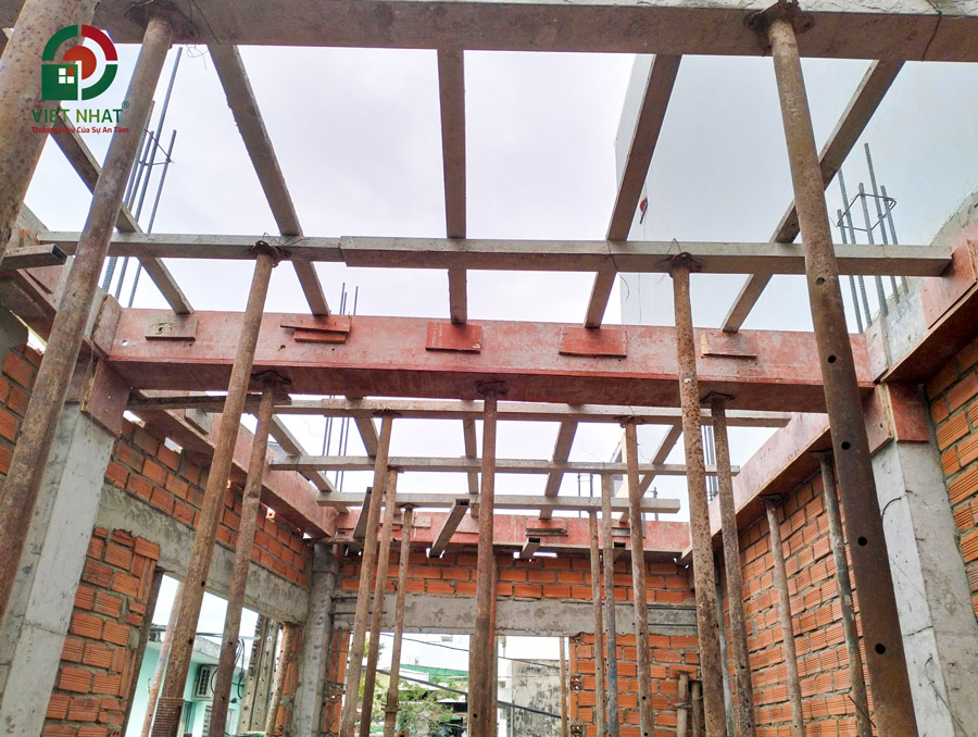 Hình ảnh thi công dựng chống tăng