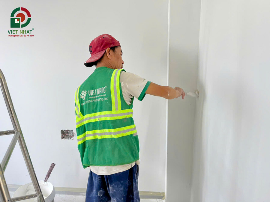 Hình ảnh thi công lăn sơn nước