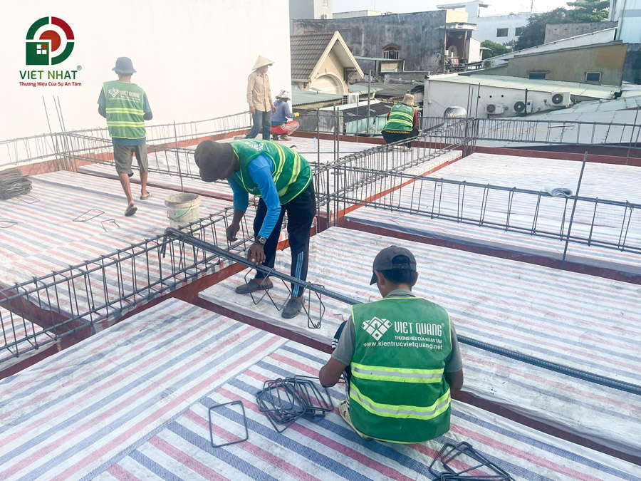 Hình ảnh thi công thép sàn lầu 1