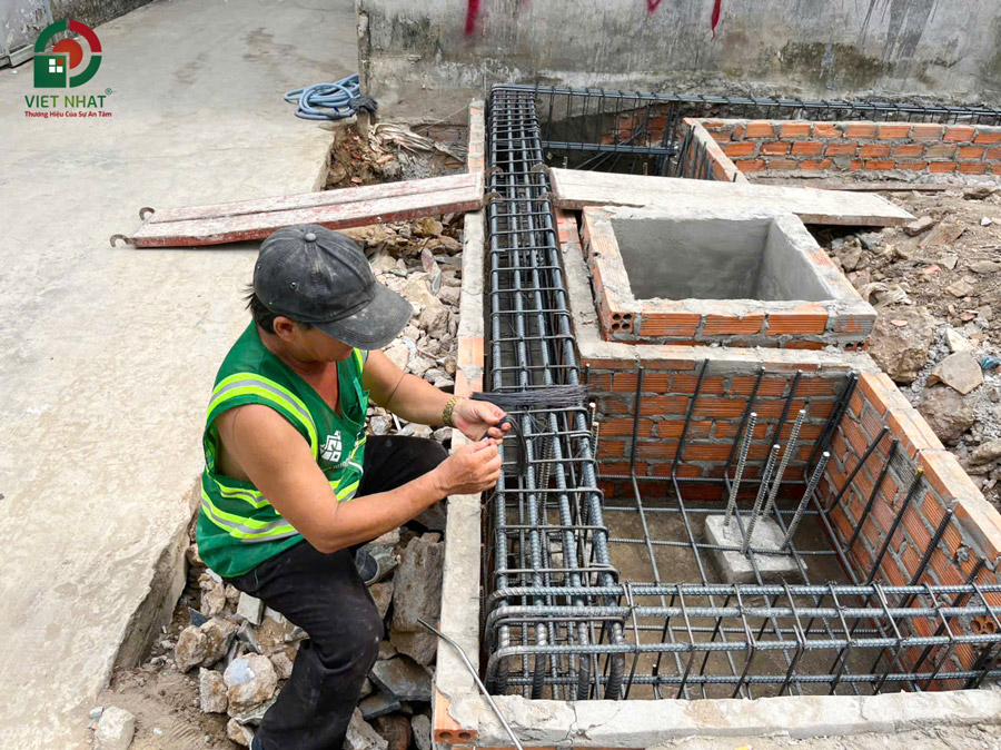 Hình ảnh thi công thép giằng móng, đà kiềng