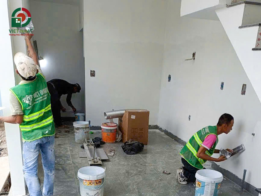 Hình ảnh thi công sơn lót