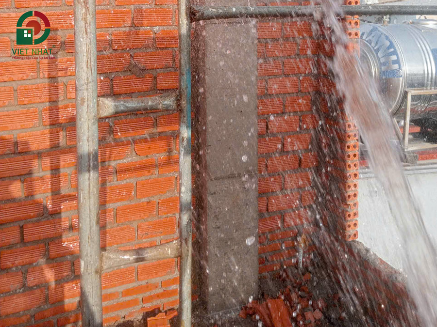 Hình ảnh thi công bảo dưỡng công trình