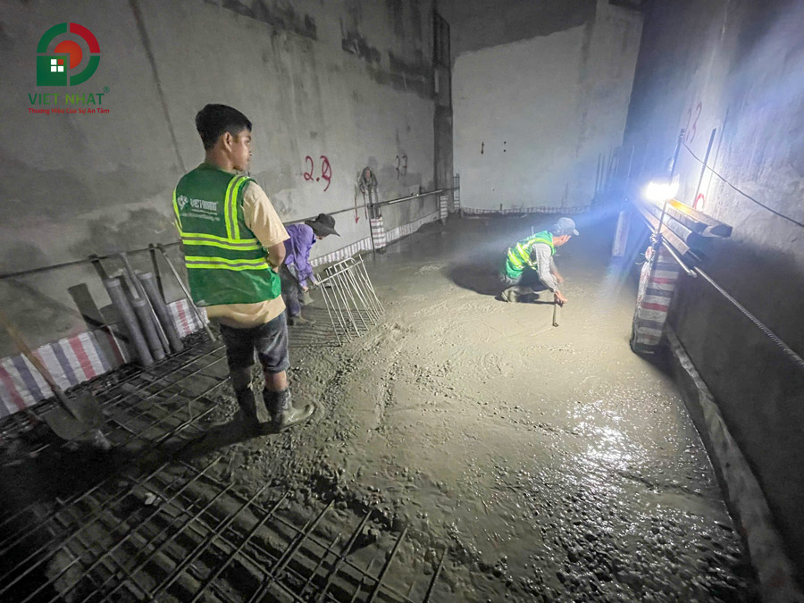 Hình ảnh thi công đổ bê tông sàn tầng 1