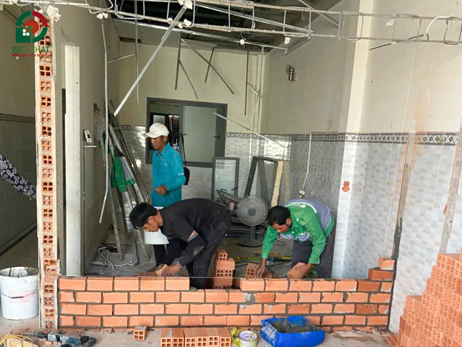 Hình ảnh thi công xây tường ngăn phòng