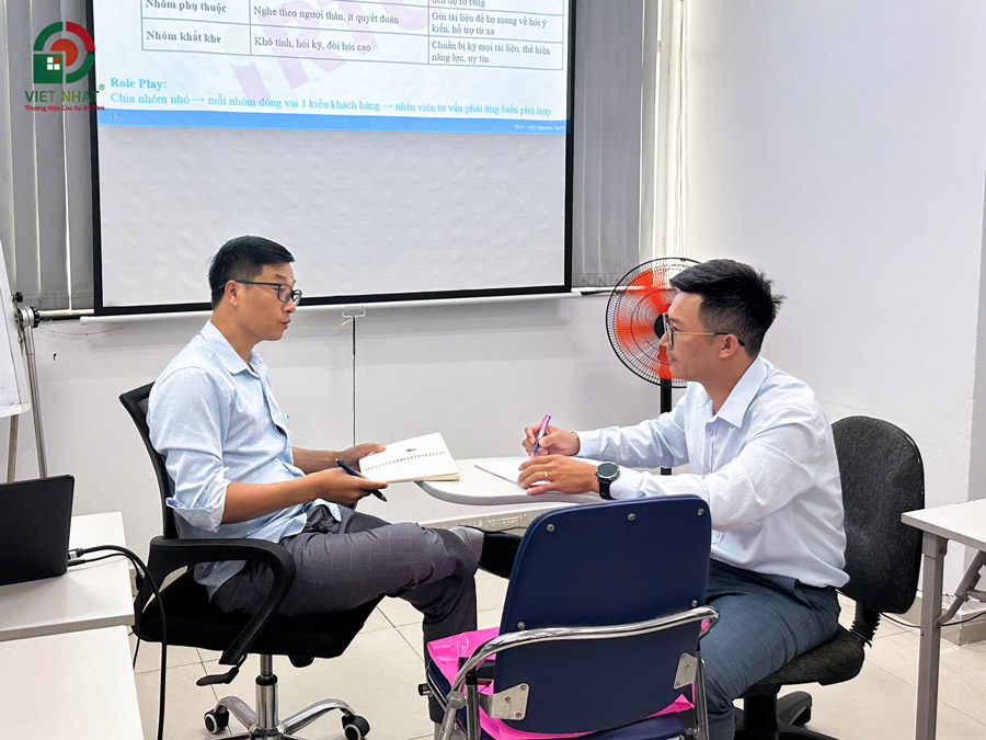 Thực hành trên tình huống thực tế
