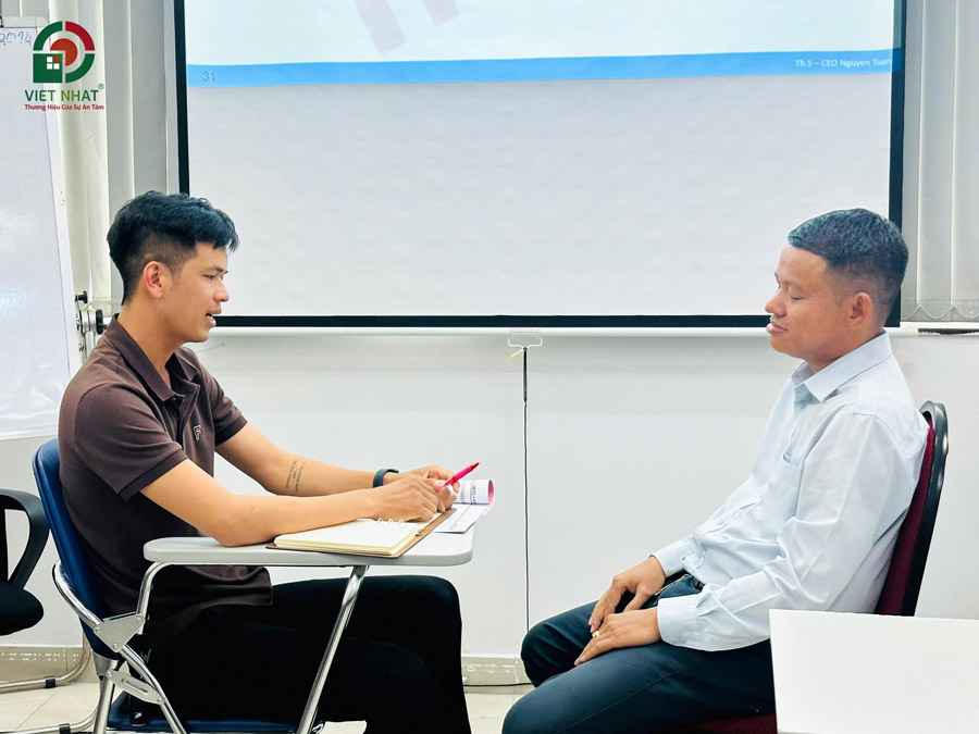 Thực hành trên tình huống thực tế