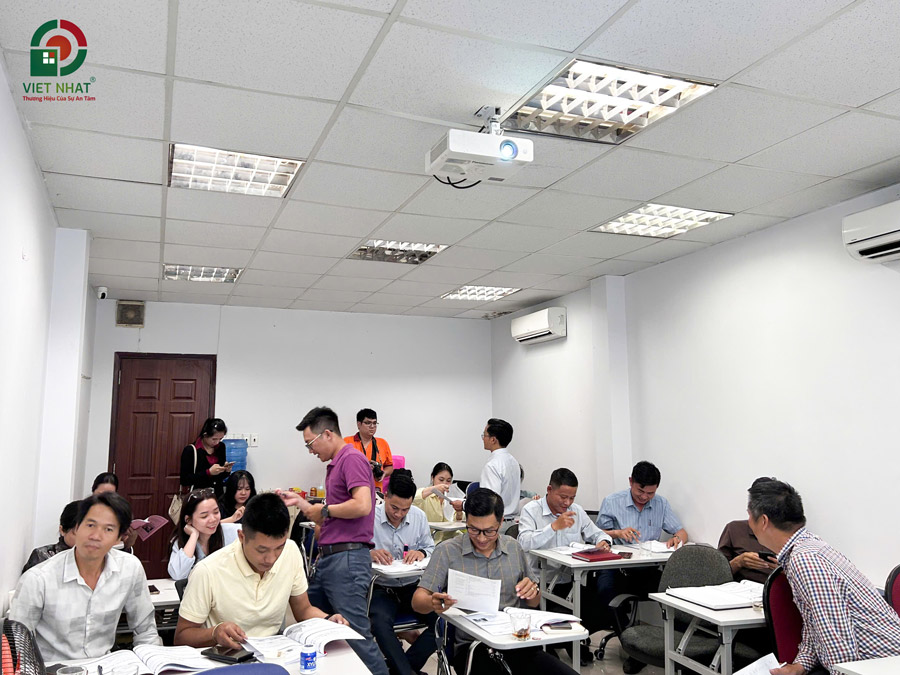 Tóm tắt và kiểm tra kiến thức sau khóa đào tạo kỹ năng