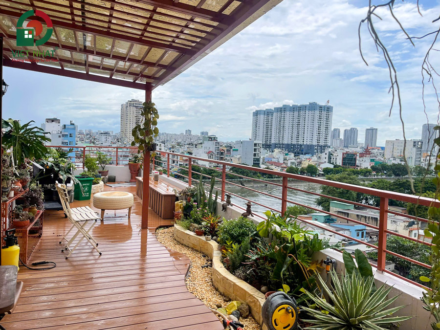 Hình ảnh bàn giao sân vườn trên sân thượng