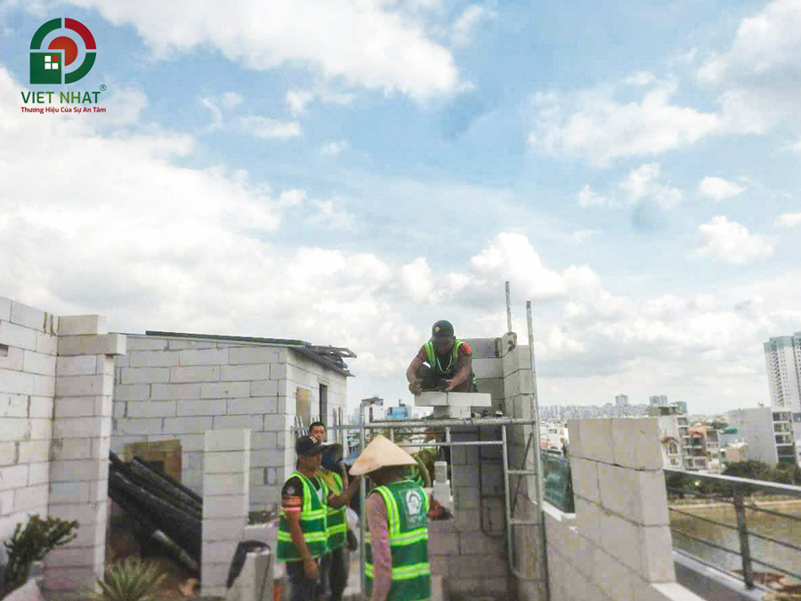 Hình ảnh thi công xây tường gạch bê tông nhẹ