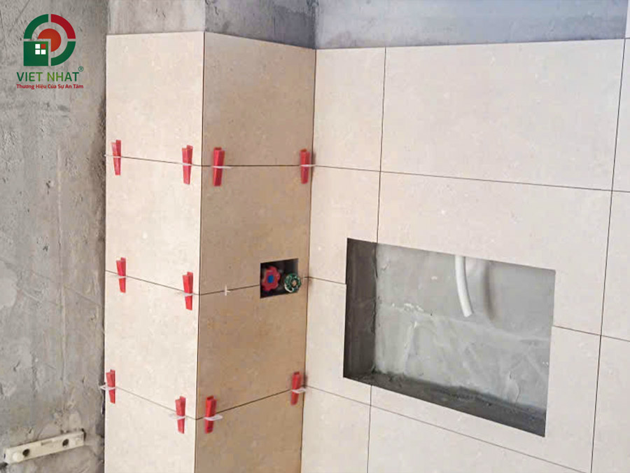 Hình ảnh thi công ốp lát gạch WC