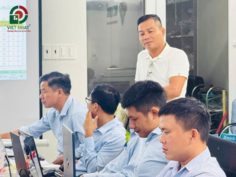 Hình ảnh Việt Nhật Group họp định kỳ tháng 08/2025