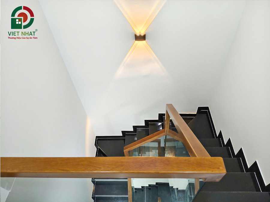 Hình ảnh bàn giao cầu thang bộ