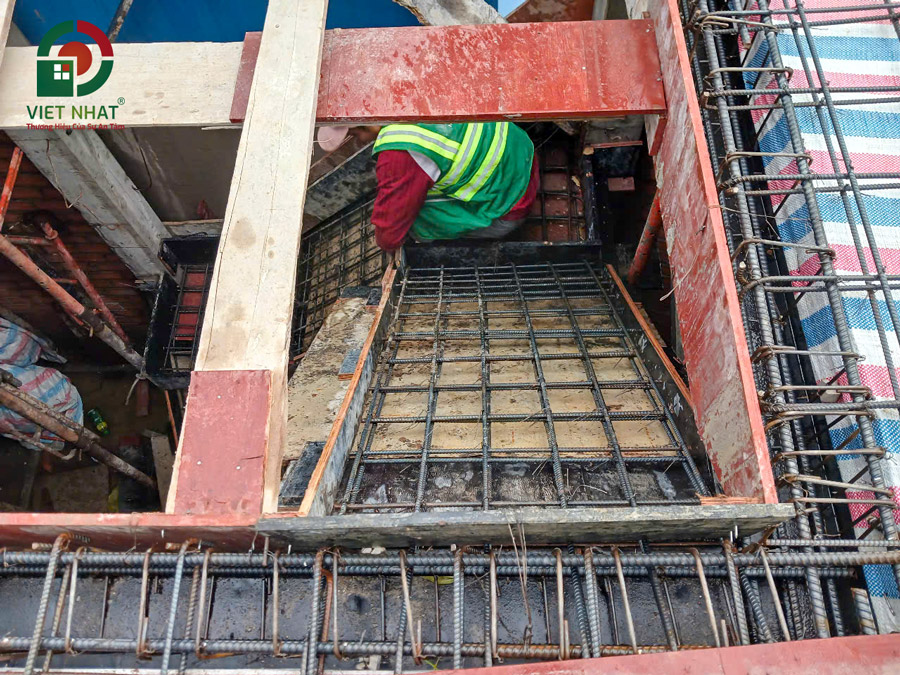 Hình ảnh thi công thép cầu thang