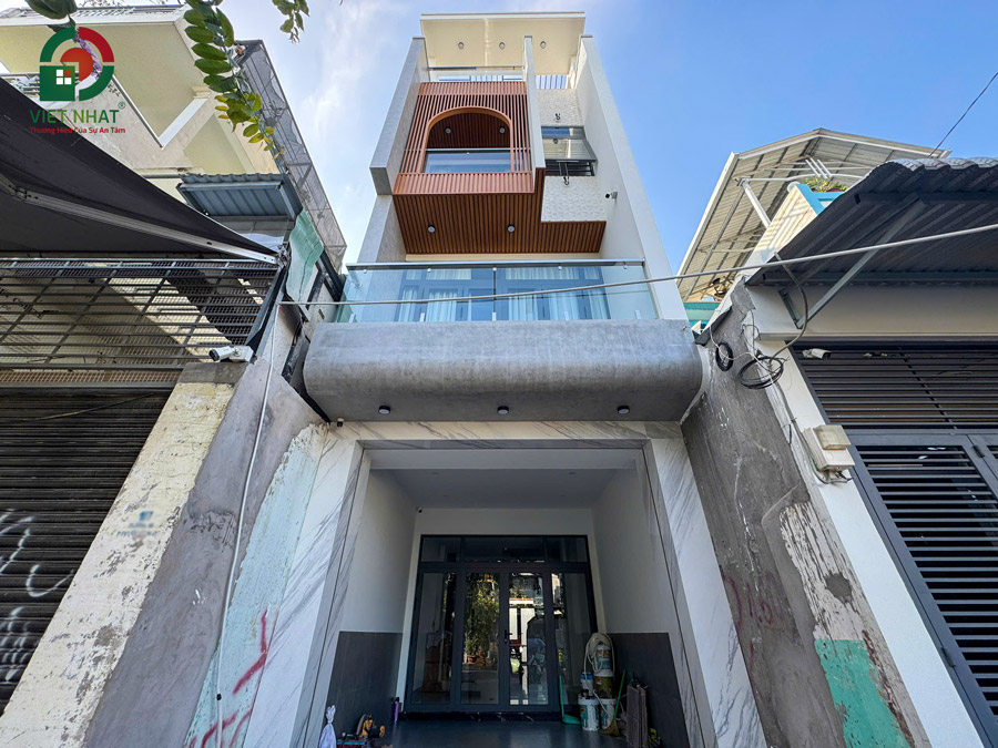 Hình ảnh bàn giao mặt tiền nhà 3 tầng tum sân thượng 4x18m