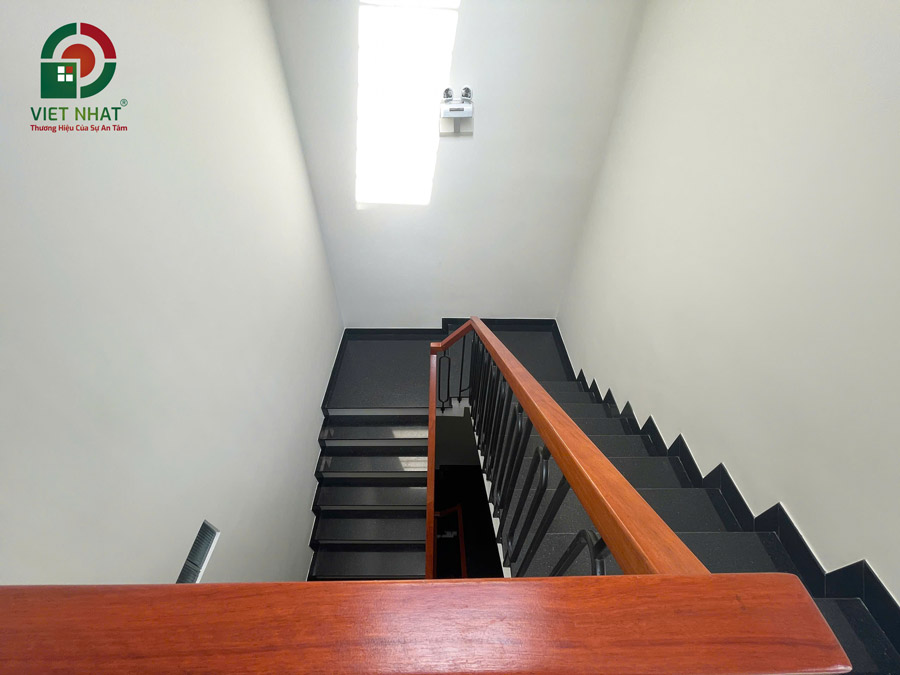 Hình ảnh bàn giao cầu thang bộ