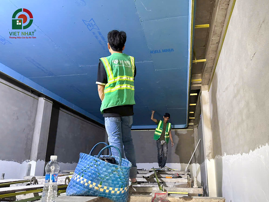 Hình ảnh thi công lắp đặt trần thạch cao