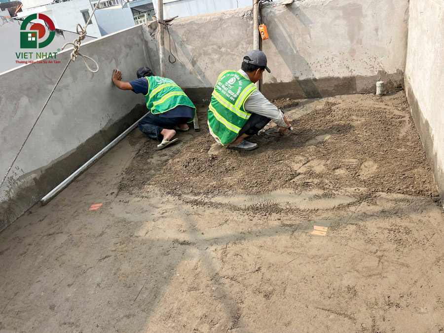 Hình ảnh thi công cán nền ốp gạch