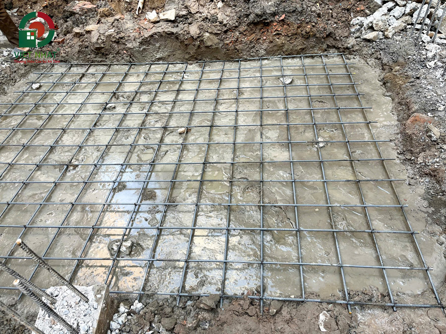 Hình ảnh thi công đổ bê tông lót móng