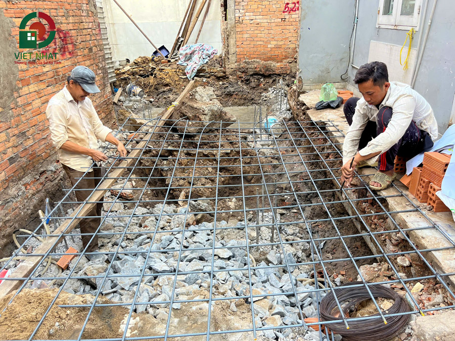 Hình ảnh thi công thép lót móng