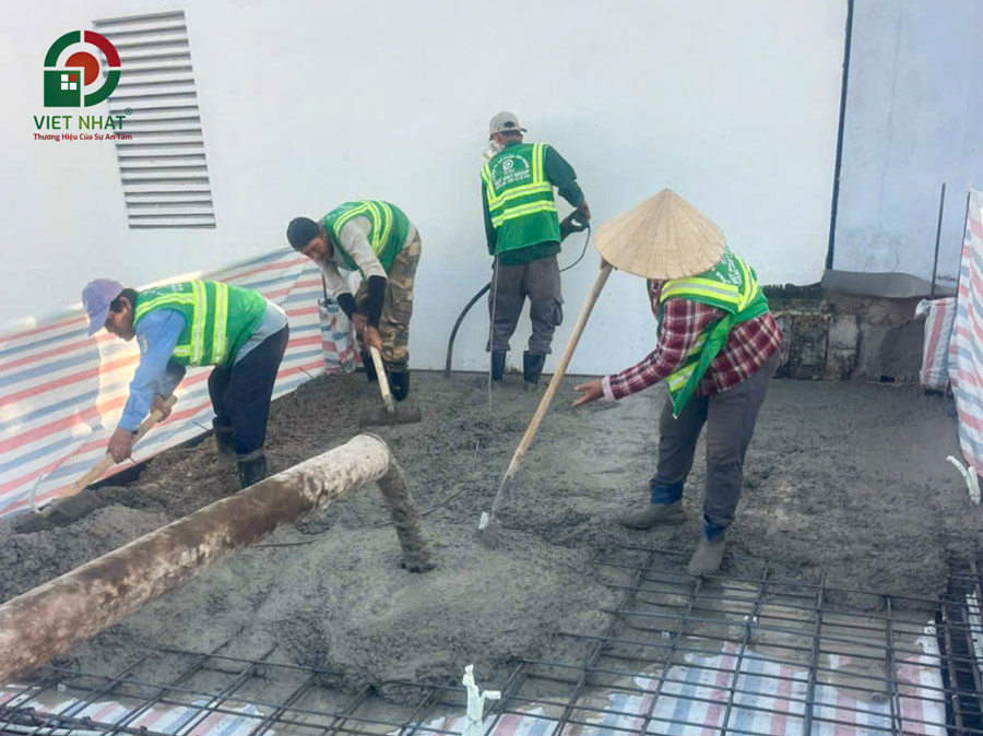 Hình ảnh thi công đổ bê tông sàn mái