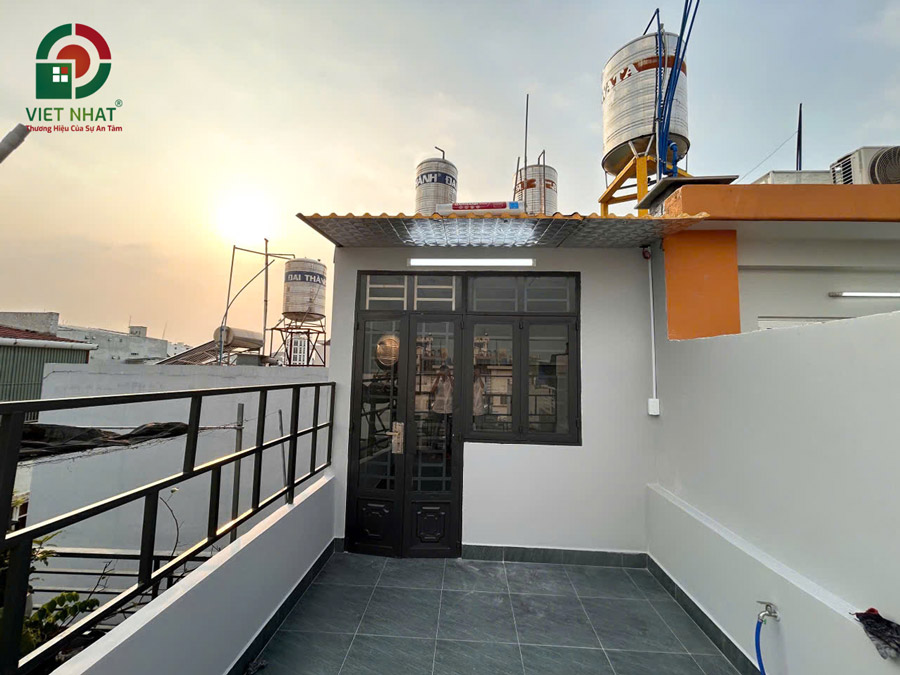 Hình ảnh bàn giao tum sân thượng