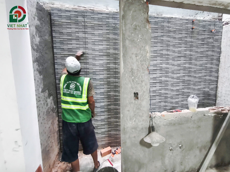 Hình ảnh thi công ốp lát đá tường