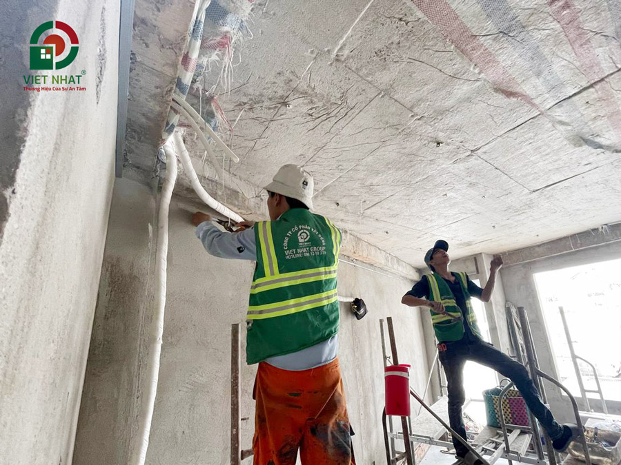 Hình ảnh thi công điện nước âm tường