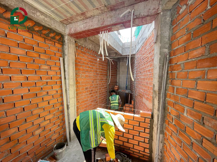 Hình ảnh thi công xây tường ngăn phòng