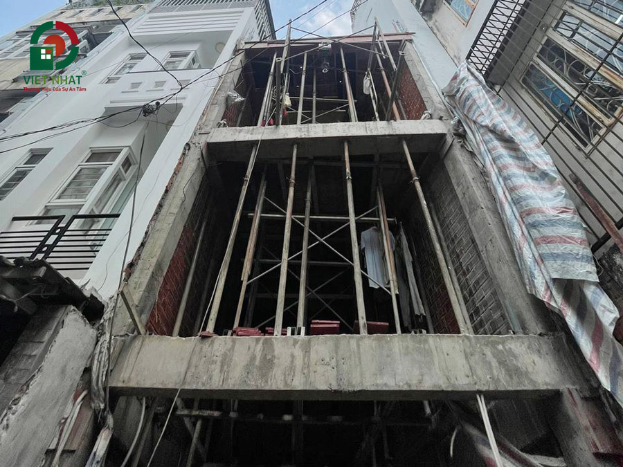 Hình ảnh tiến độ thi công kết cấu lầu 1