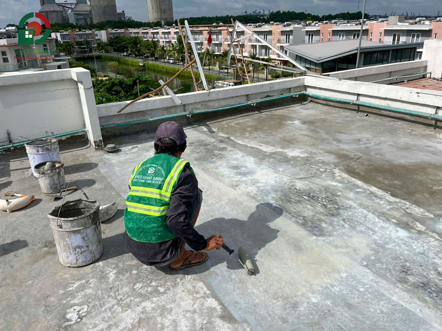 Hình ảnh thi công chống thấm sân thượng
