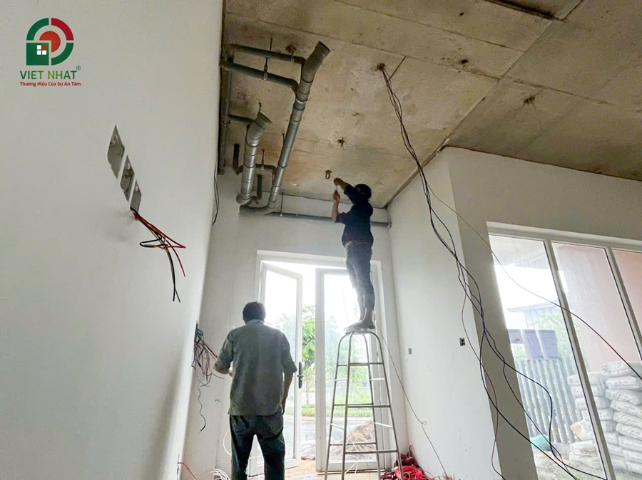 Hình ảnh thi công điện nước âm tường