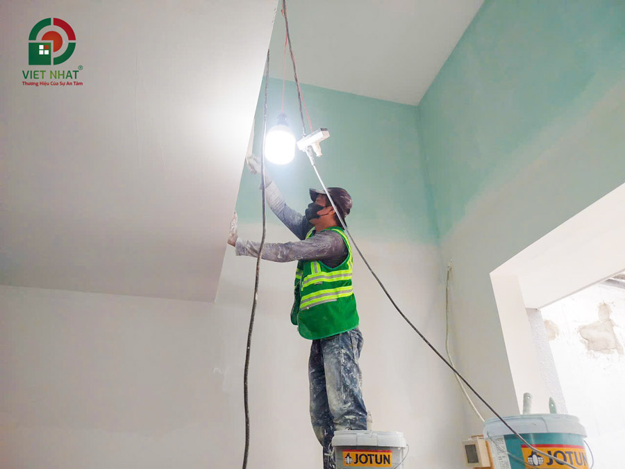 Hình ảnh thi công lăn sơn tường