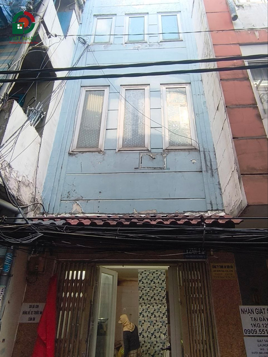 Hiện trạng ngôi nhà trước khi sửa chữa