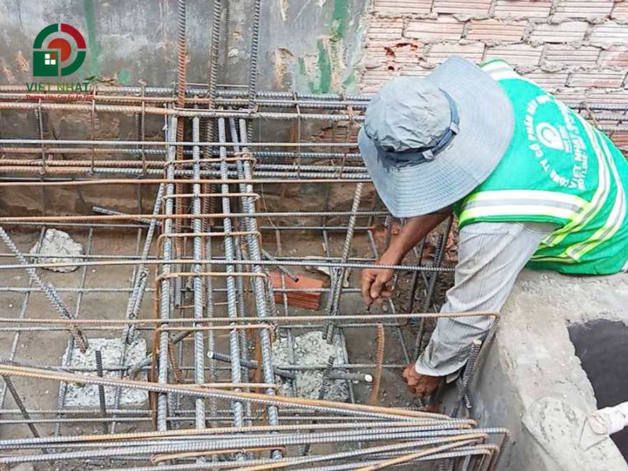 Hình ảnh thi công sắt thép giằng móng