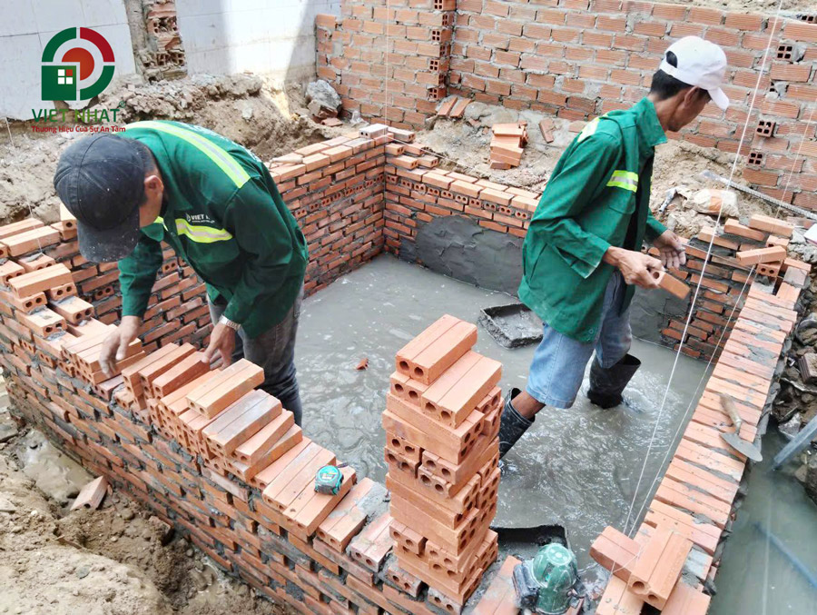 Thi công xây hầm tự hoại móng nhà 3 tầng 4x14m